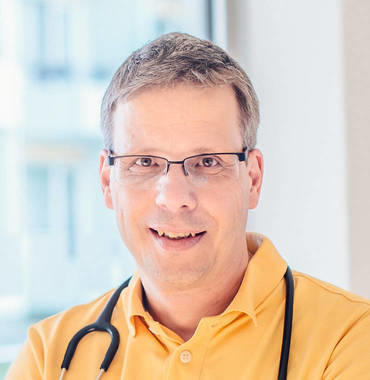Dr. Jochen Riedel